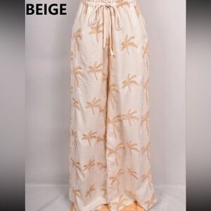 ShopEvelynne Beige Wide Leg Palm Print Pants